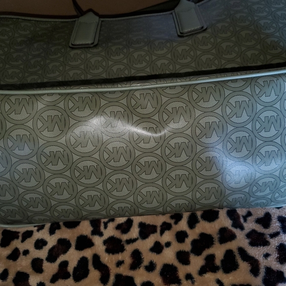 AUTHENTIC Michael Kors tote purse💖  💖 - Picture 5 of 9